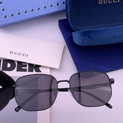 GUCCI 26S SQUARE FRAME IN METAL 424710