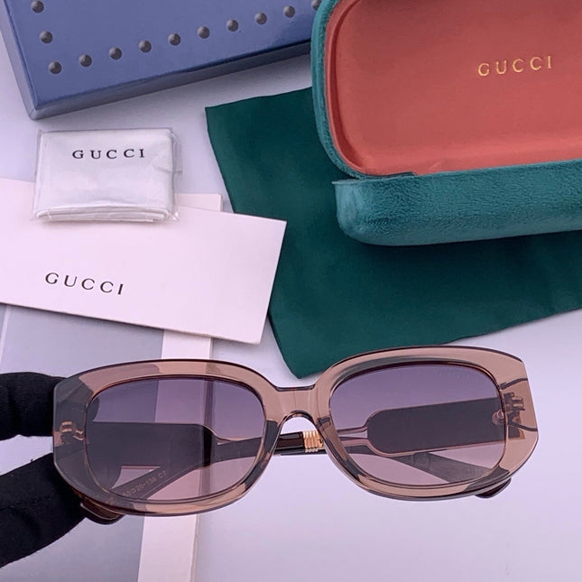 GUCCI 26S RECTANGULAR FRAME IN ACETATE 426416