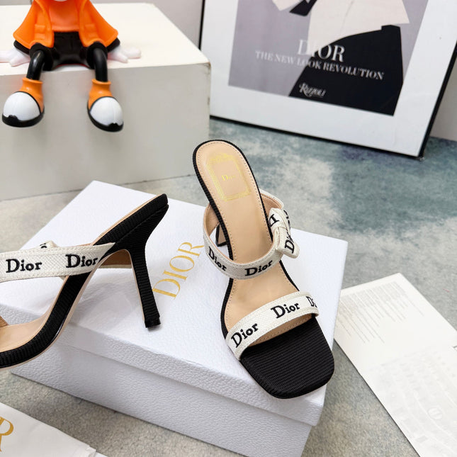 DIOR 26S HEELED SANDAL 95MM IN BLACK AND WHITE WITH J'ADIOR STRAPS CANVAS