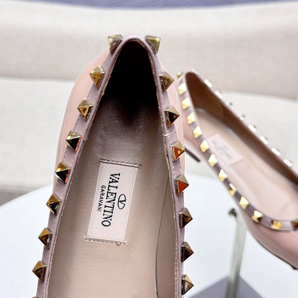 ROCKSTUD FLAT PUMP IN NUDE TAN CALFSKIN
