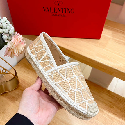 VALENTINO 26S SLIP ON SHOES IN WHITE AND BEIGE RAFFIA