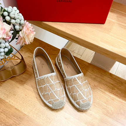 VALENTINO 26S SLIP ON SHOES IN WHITE AND BEIGE RAFFIA