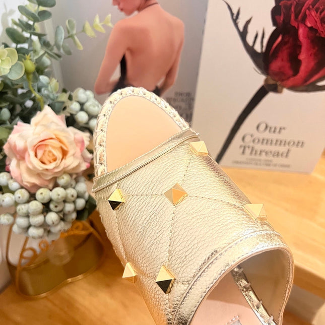 VALENTINO 26S WEDGE SANDALS IN LIGHT GOLD CALFSKIN