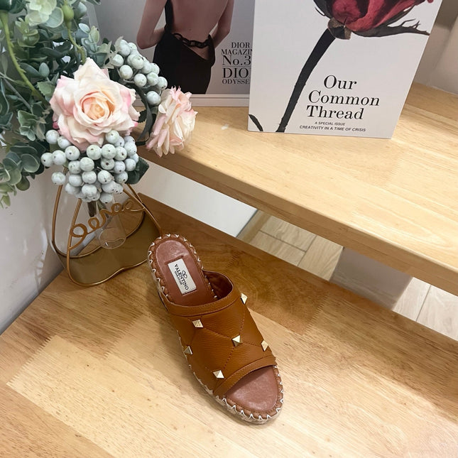 VALENTINO 26S WEDGE SANDALS IN BROWN CALFSKIN