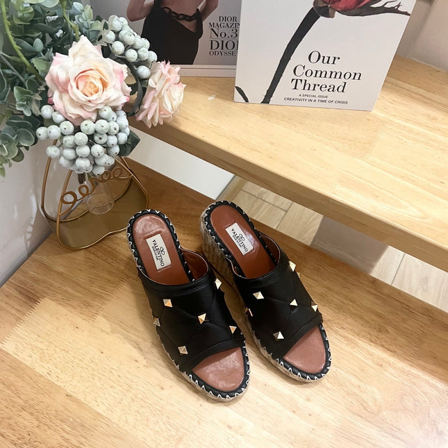 VALENTINO 26S WEDGE SANDALS IN BLACK CALFSKIN