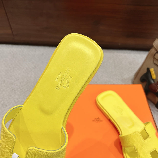 HM 26S ORAN SANDAL IN YELLOW LAMBSKIN