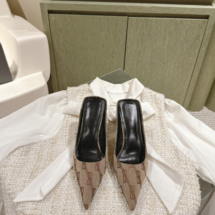 POINTED HIGH MULES IN BEIGE MONOGRAM JACQUARD FABRIC
