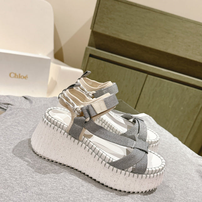 CHLOÉ 26S WEDGE SANDALS IN WHITE LAMBSKIN AND GREY CANVAS