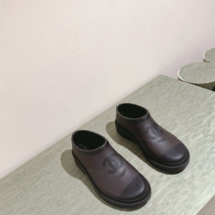 CC RAIN BOOTS IN BROWN AND BLACK TPU
