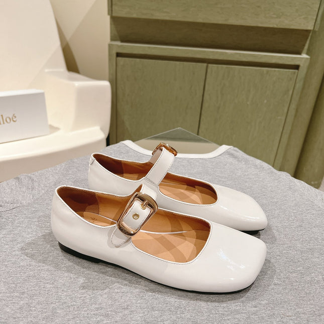 CHLOÉ 26S MARY JANE FLATS IN WHITE GLOSSY CALFSKIN