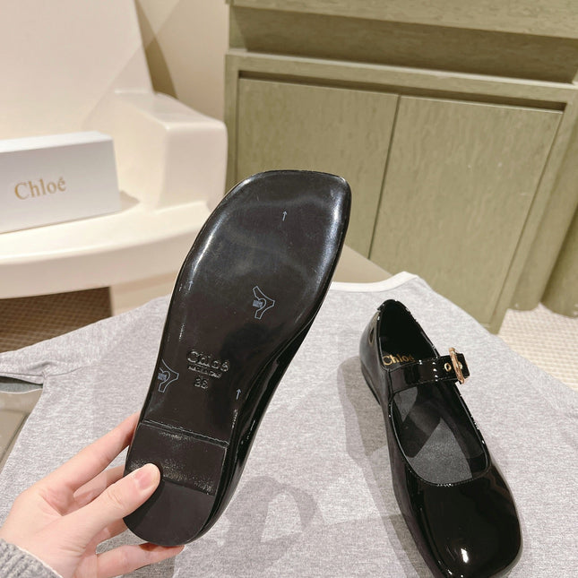 CHLOÉ 26S MARY JANE FLATS IN BLACK GLOSSY CALFSKIN