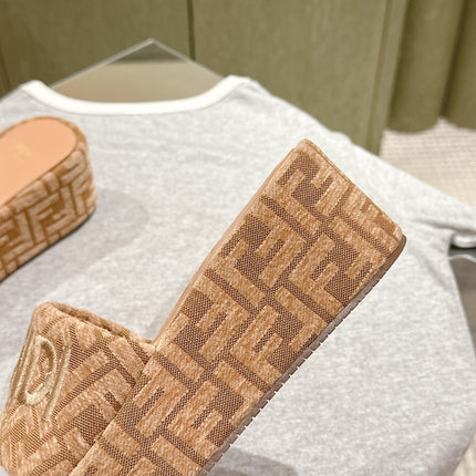 FENDI 26S PLATFORM SANDALS IN LIGHT BROWN FABRIC
