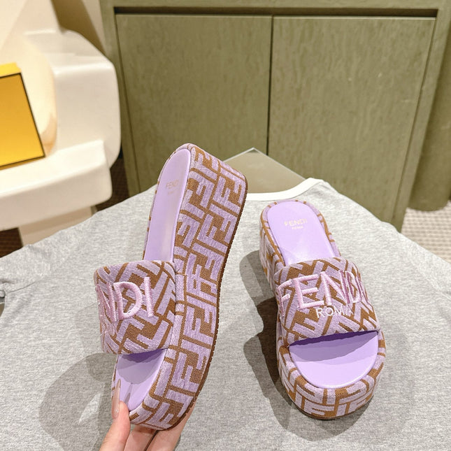 FENDI 26S PLATFORM SANDALS IN BROWN AND PURPLE FABRIC STYLE 5