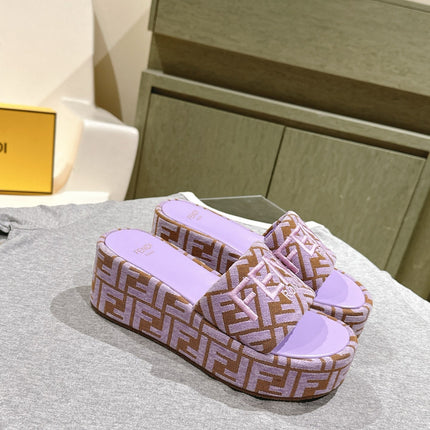 FENDI 26S PLATFORM SANDALS IN BROWN AND PURPLE FABRIC STYLE 5