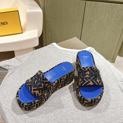 FENDI 26S PLATFORM SANDALS IN BROWN AND BLACK FABRIC STYLE 4