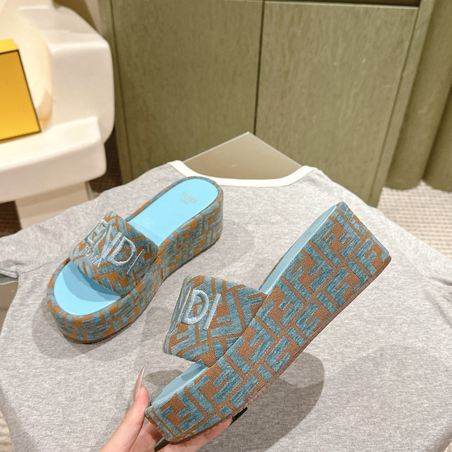 FENDI 26S PLATFORM SANDALS IN LIGHT BLUE AND BROWN FABRIC