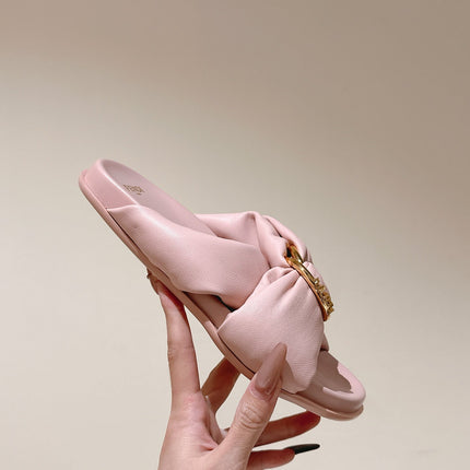 FENDI 26S WIDE CROSS-STRAP SANDALS IN LIGHT PINK LAMBSKIN