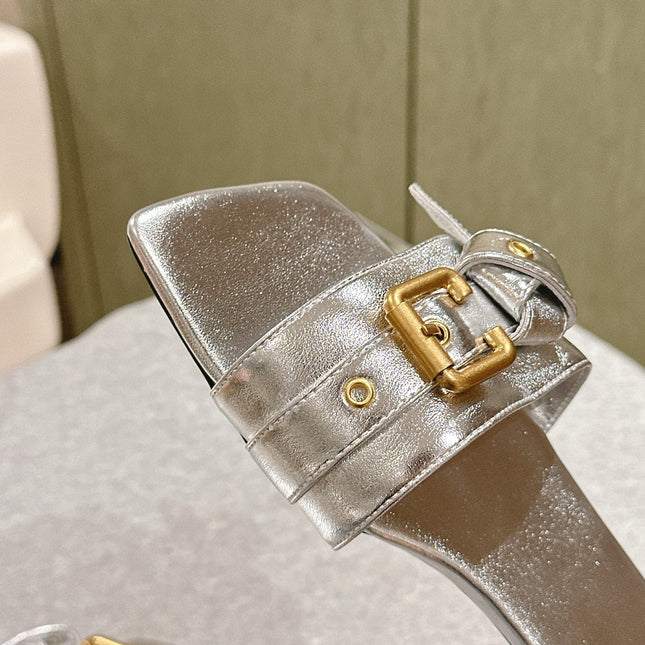 CHLOÉ 26S SLIDE SANDALS IN SILVER LAMBSKIN