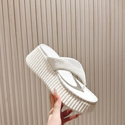 CHLOÉ 26S PLATFORM FLIP-FLOPS IN WHITE LAMBSKIN