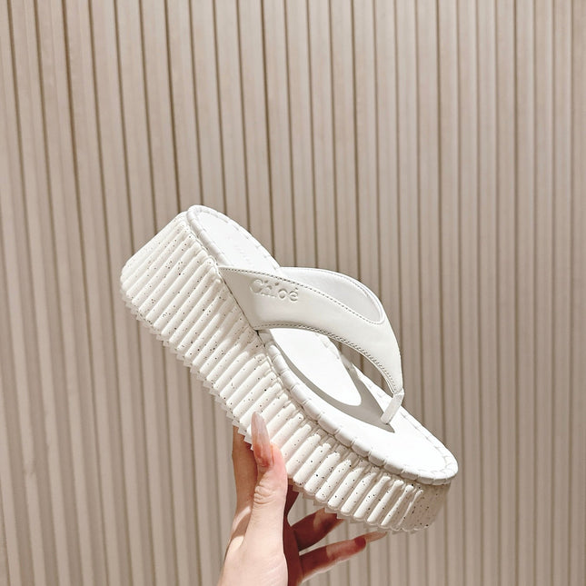 CHLOÉ 26S PLATFORM FLIP-FLOPS IN WHITE LAMBSKIN