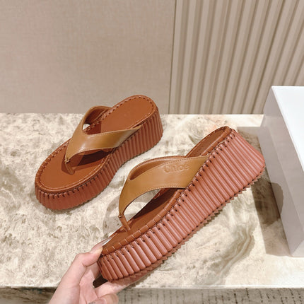 CHLOÉ 26S PLATFORM FLIP-FLOPS IN BROWN LAMBSKIN