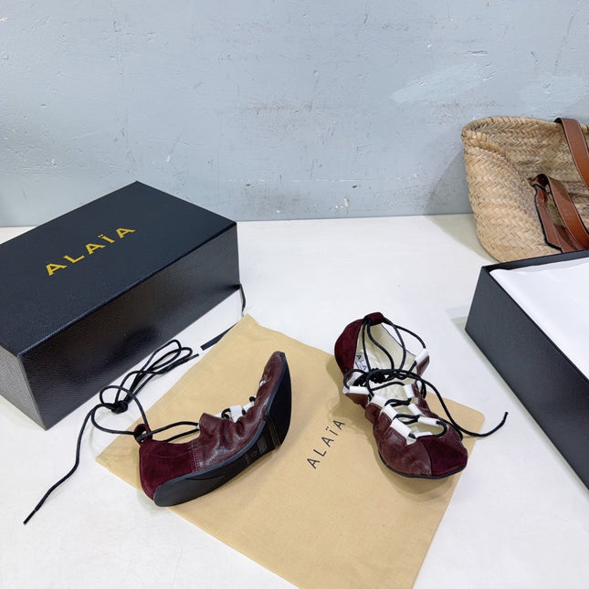ALAIA 26S LACE-UP BALLET FLATS IN MERLOT RED LAMBSKIN AND SUEDE