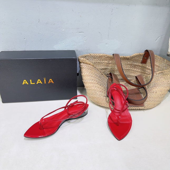 ALAIA 26S THONG SANDALS IN RED CALFSKIN