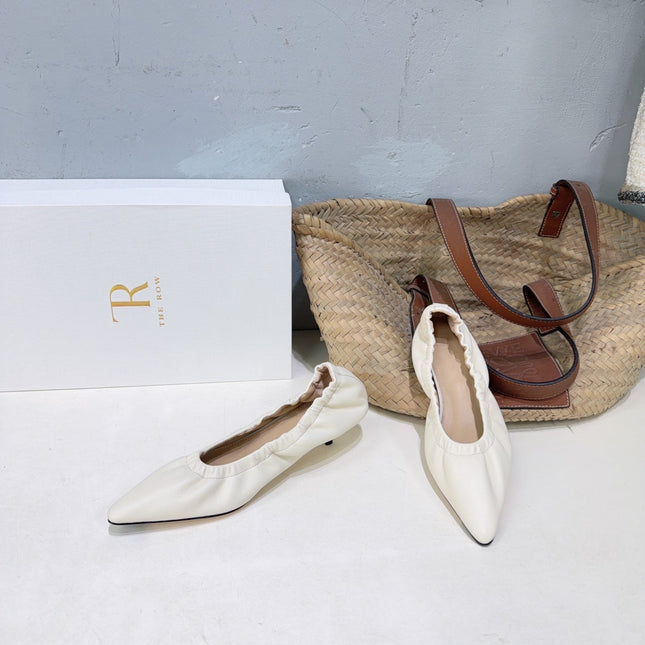 THE ROW 26S POINTED KITTEN HEEL PUMPS 35MM IN IVORY WHITE CALFSKIN