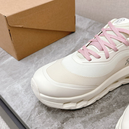 RUN SNEAKER IN PASTEL GRAY MIX BABY PINK SUEDE AND MESH FABRIC