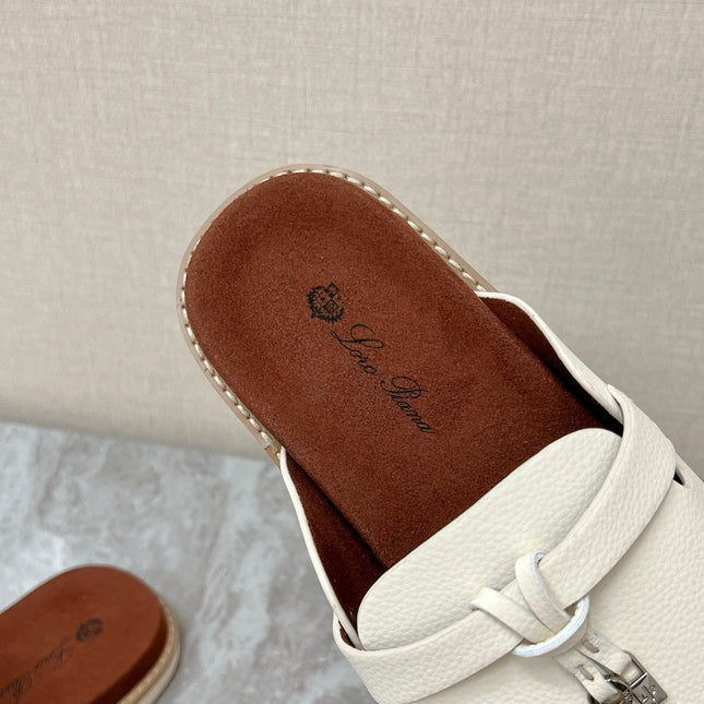 LP 26S LOCK MULE SLIDES IN CREAM WHITE CALFSKIN SILVER HARDWARE