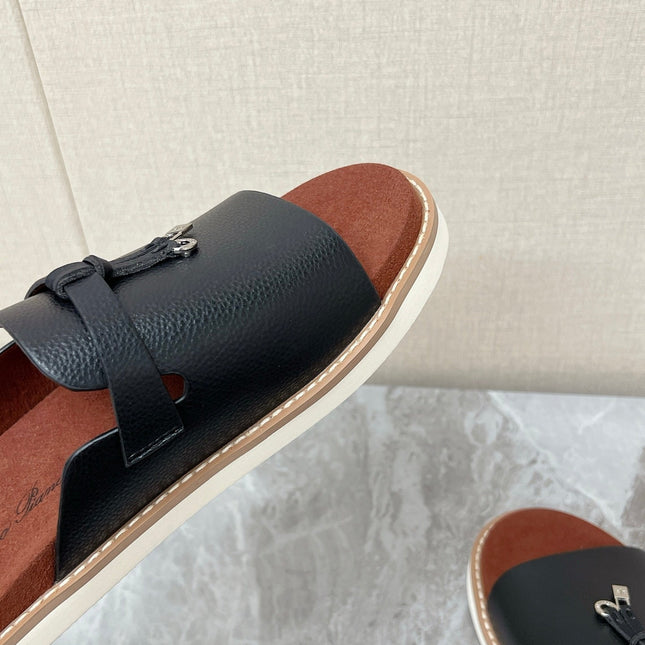 LP 26S LOCK MULE SLIDES IN BLACK GRAINED CALFSKIN SILVER HARDWARE
