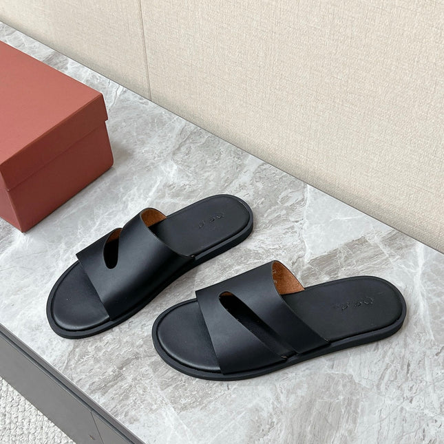 LP 26S CUTOUT SLIDES IN BLACK CALFSKIN
