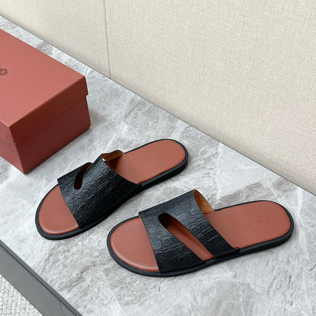 LP 26S CUTOUT SLIDES IN BLACK GRAINED CALFSKIN