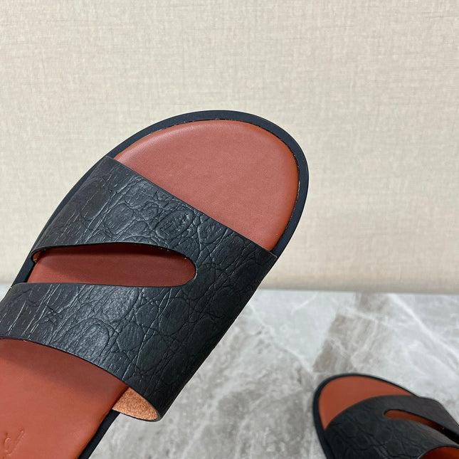 LP 26S CUTOUT SLIDES IN BLACK GRAINED CALFSKIN