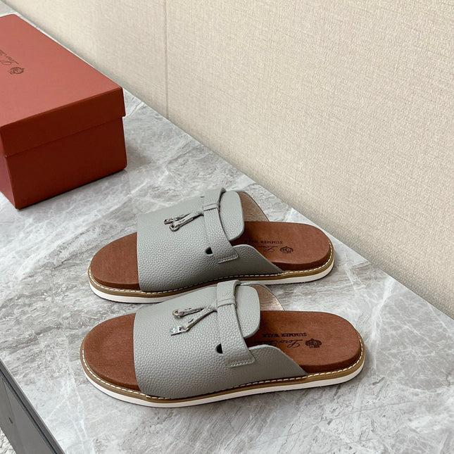LP 26S LOCK CHARM SLIDES IN GREY CALFSKIN SILVER HARDWARE