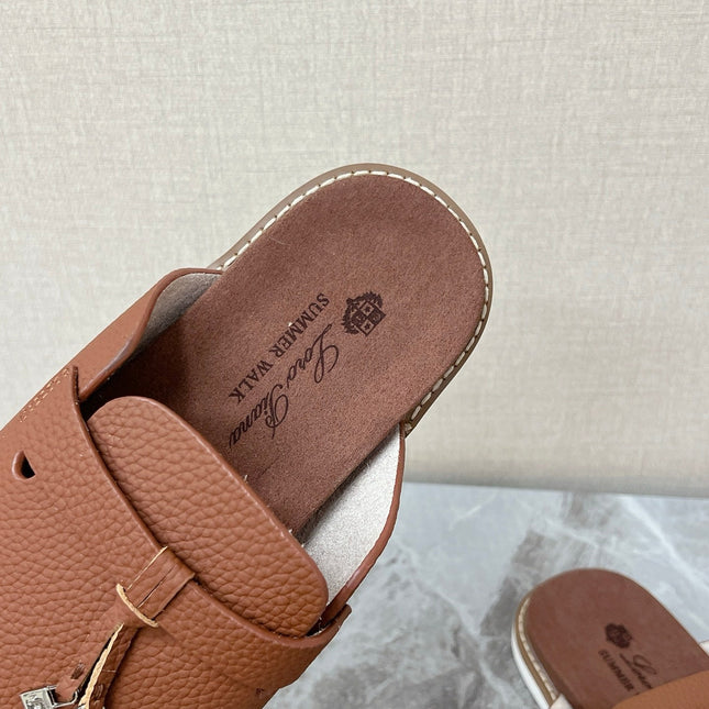 LP 26S LOCK CHARM SLIDES IN CARAMEL BROWN CALFSKIN SILVER HARDWARE