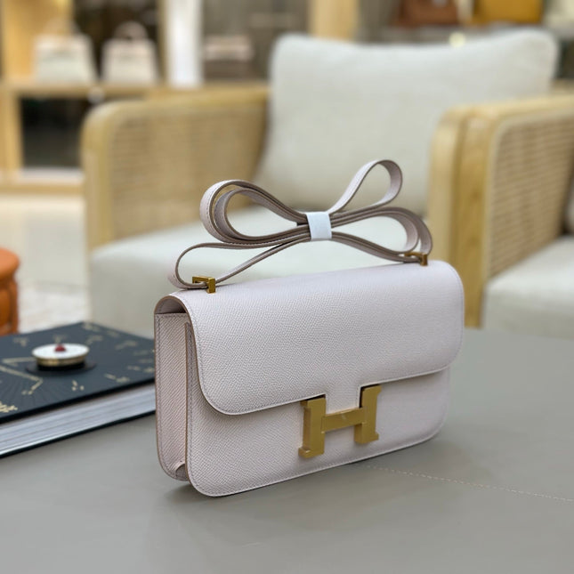 HM 25S CONSTANCE ELAN 24 CM IN ASH PINK-GREY EPSOM WITH GOLD HARDWARE