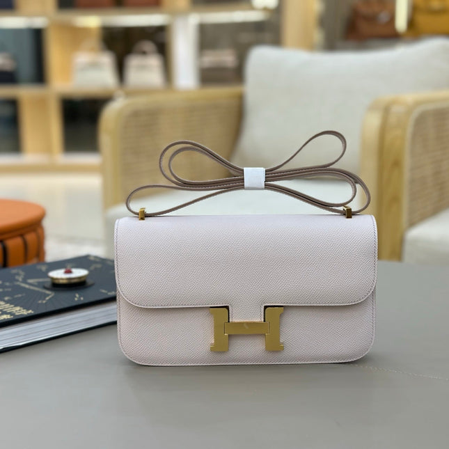 HM 25S CONSTANCE ELAN 24 CM IN ASH PINK-GREY EPSOM WITH GOLD HARDWARE