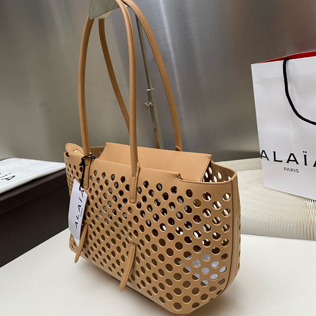 NEO MINA 32 BAG IN WHISKEY PERFORATED CALFSKIN