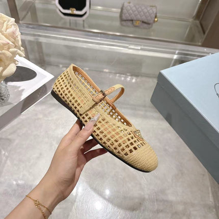 PRADA 26S LOGO PLAQUE MARY JANE FLATS IN BEIGE WOVEN FIBER