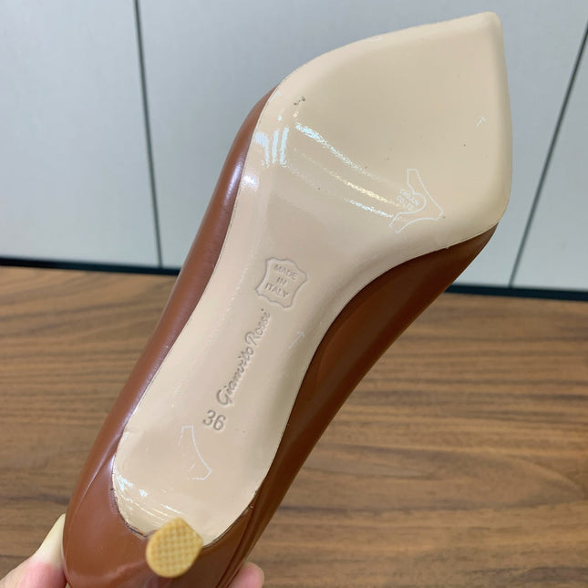 GIANVITO ROSSI 26S STILETTO PUMPS 95 MM IN BROWN CALFSKIN