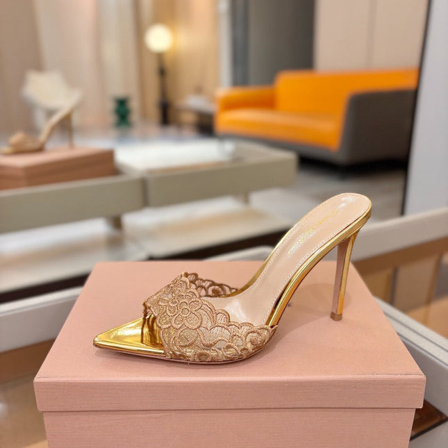 GIANVITO ROSSI 26S HEELED SANDALS 105 MM IN GOLD LACE AND LAMBSKIN