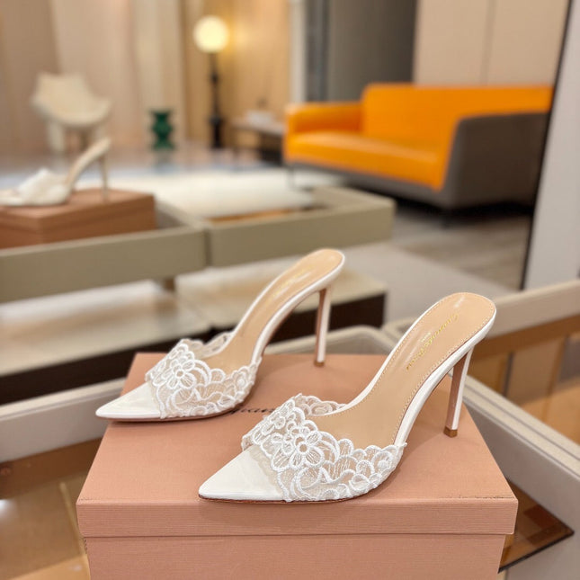 GIANVITO ROSSI 26S HEELED SANDALS 105 MM IN WHITE LACE AND LAMBSKIN