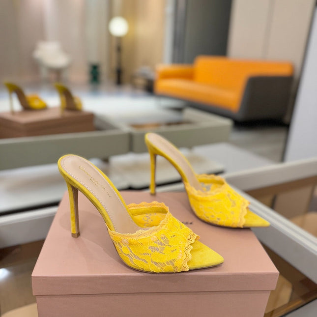 GIANVITO ROSSI 26S HEELED SANDALS 105 MM IN DARK YELLOW SUEDE AND LACE