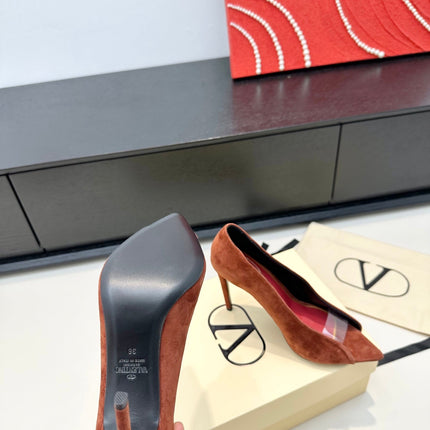 VALENTINO 26S PEEP-TOE HIGH HEELS 100 MM IN BRICK BROWN SUEDE