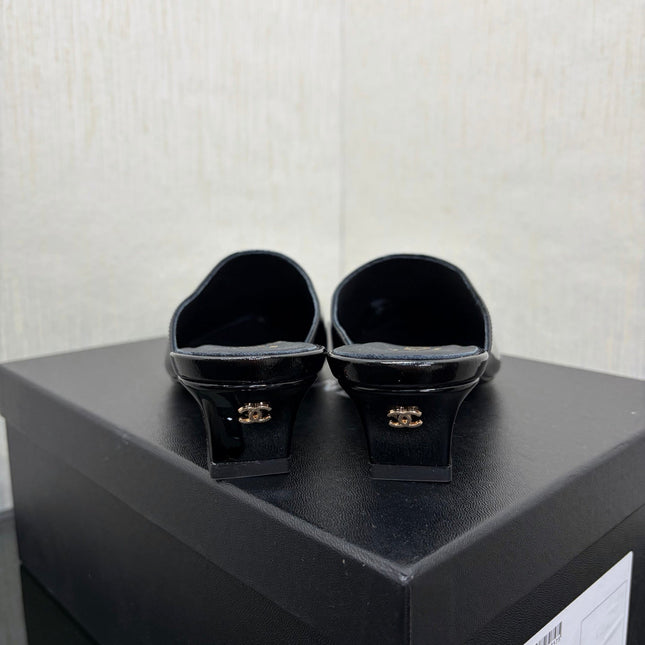 LV 26S HIGH-HEELED MULES 40 MM IN BLACK PATENT CALFSKIN