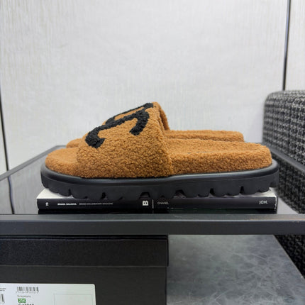 CHANEL 26S SLIDE SANDALS IN BLACK AND CAMEL SHEARLING OPEN TOE
