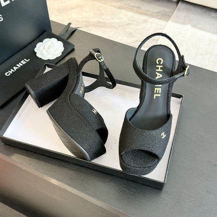 HIGH HEEL PLATFORM SANDALS IN BLACK SUEDE