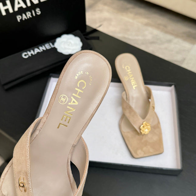 CHANEL 26S CAMELLIA THONG MULE IN BEIGE LAMBSKIN