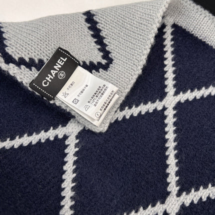CHANEL 26S SCARF 200 IN WOOL AND CASHMERE 511105